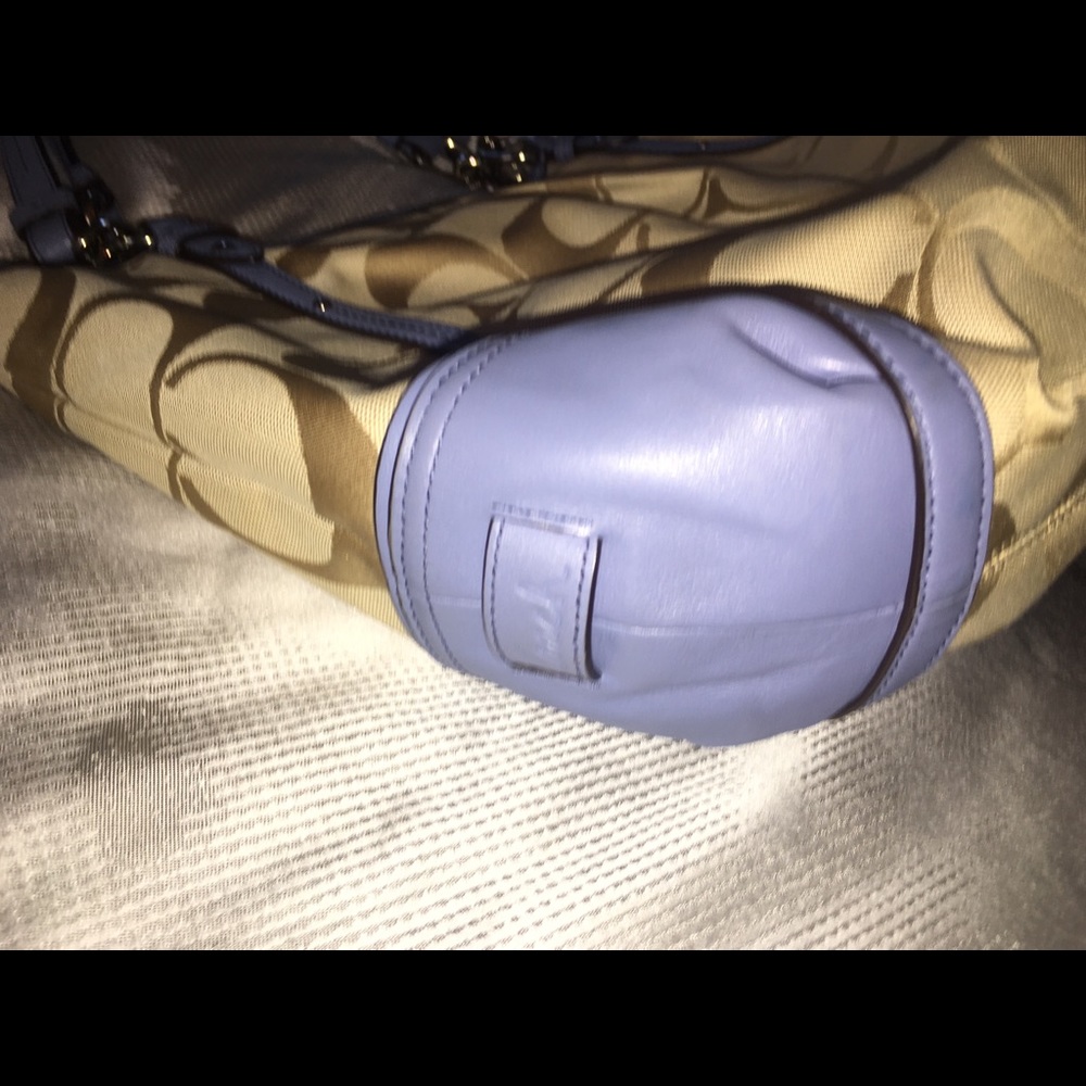 Coach Alexandra - Picture 4 of 8
